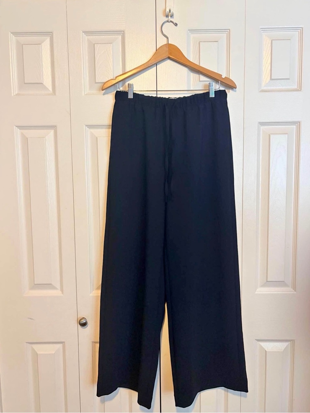 Aritzia Lodge Pants Black Medium